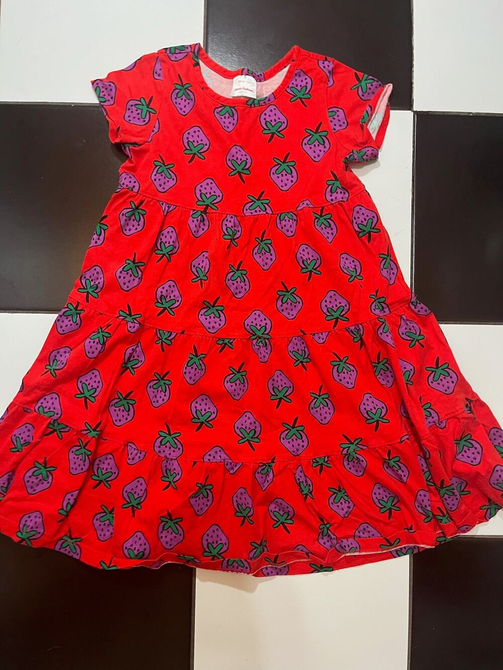 Hanna Andersson strawberry capris + dress set, kids size 8